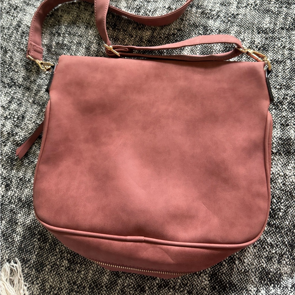 Crossbody - Picture 2 of 4